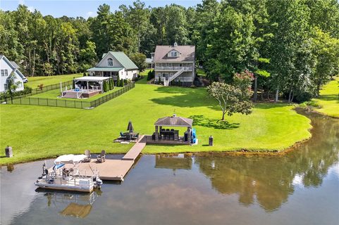 113 Panda Parkway active home in Fiddlers Cove, Tamassee, SC