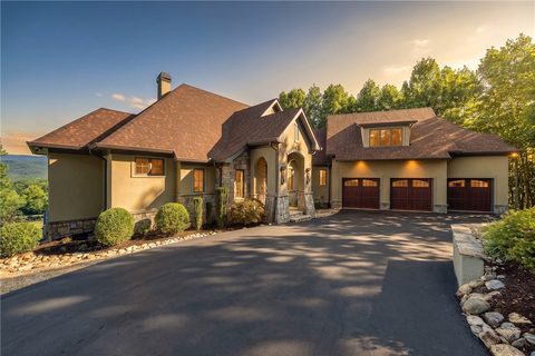A home in Crescent Mountain Vineyard
