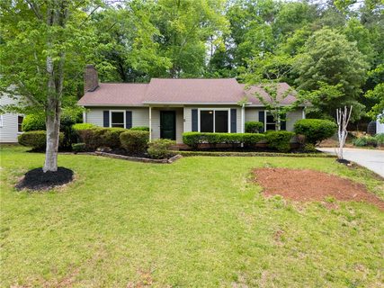 1606 Winding Way pending home in Peppertree, Taylors, SC
