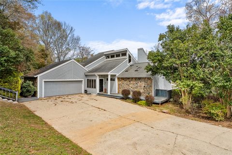 Homes in Cherokee Garden, Seneca