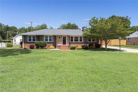 310 Jeb Stuart Avenue pending home in Hampton Fields, Anderson, SC
