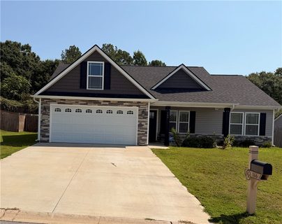 166 Pheasant Ridge Drive active home in Pheasant Ridge, Anderson, SC