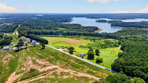 3945 Old Dobbins Bridge Road active home in Lake Hartwell, Fair Play, SC