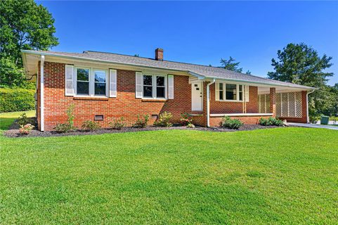 602 Evelyn Drive sold home in Skyland, Seneca, SC