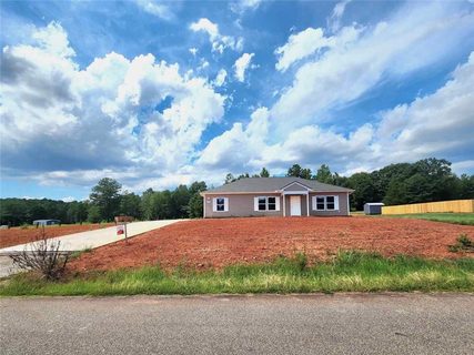 118 George Edward Drive active home in Whitney Acres, Anderson, SC