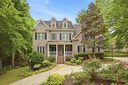 207 Devonhurst Drive sold home in Seneca, SC