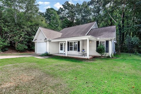 Homes in Heritage Oaks, Pendleton