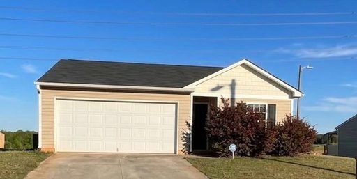 175 Strawberry Place active home in Strawberry Ridge, Anderson, SC