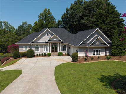 210 Amenity Way pending home in Waterford Pointe - Oconee, Seneca, SC
