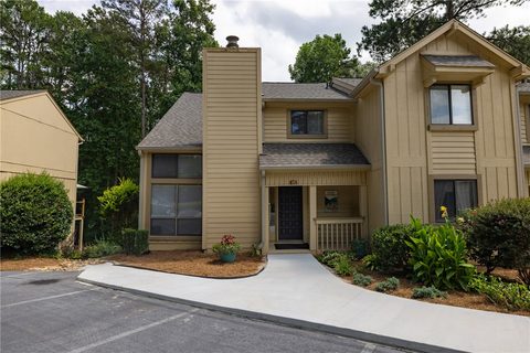 115 Harbor Lights Drive active townhome in Keowee Key, Salem, SC