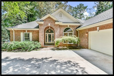 122 N Waterside Drive active home in Waterside Crossing, Seneca, SC
