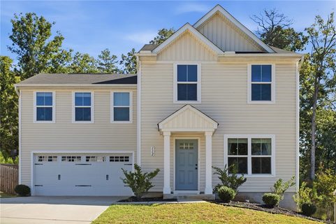 112 Wells Station Road active home in Wells Station, Seneca, SC
