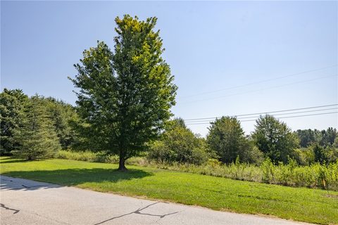 Homes in Hidden Falls, West Union