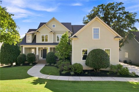 201 Castle Creek Drive active home in Castle Rock, Greer, SC