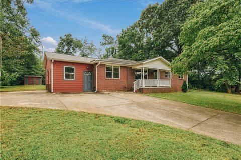 106 Brookwood Drive active home in Brookwood, Seneca, SC