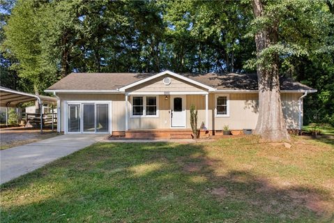 202 Hemlock Avenue active home in Centerville Terrace, Anderson, SC