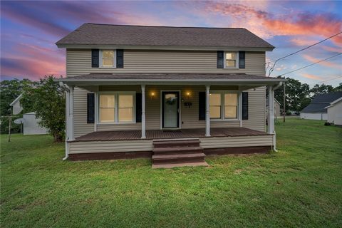 47 Square Street active home in Pelzer Mill Village, Pelzer, SC