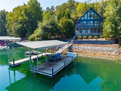 A home in Harbor Plus On Keowee