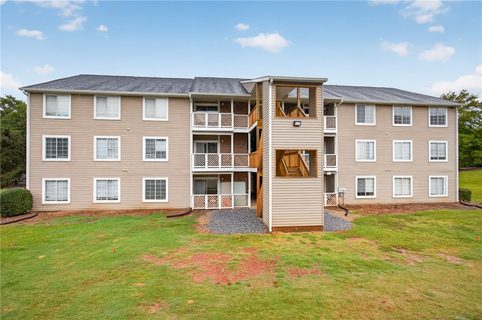 220 Elm Street 533 sold condo in University Pl, Clemson, SC
