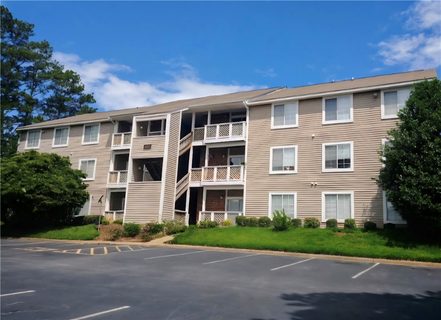 220 Elm Street 423 active condo in University Pl, Clemson, SC