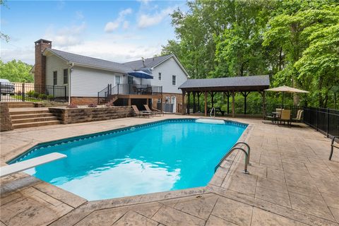 404 S Old Mill Road active home in Grover Square, Seneca, SC