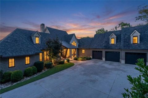 120 & 119 Rock Ledge Court active home in Cliffs At Keowee Springs, Six Mile, SC