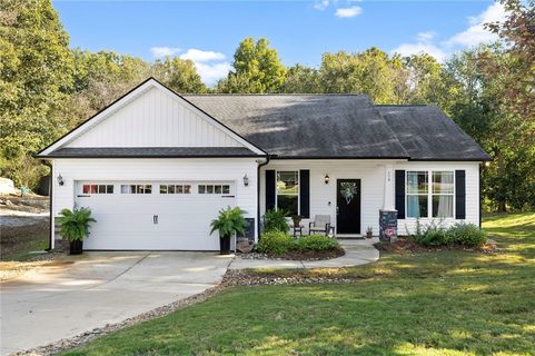 110 Bentwood Drive
