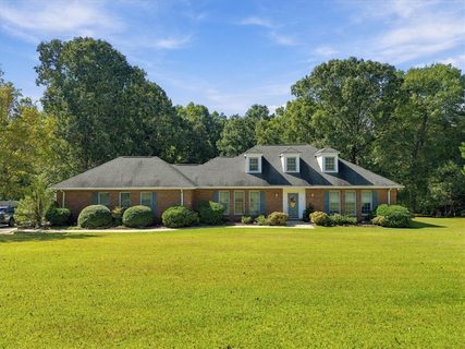 109 Wren Crossing Lane active home in Wren Crossing, Easley, SC