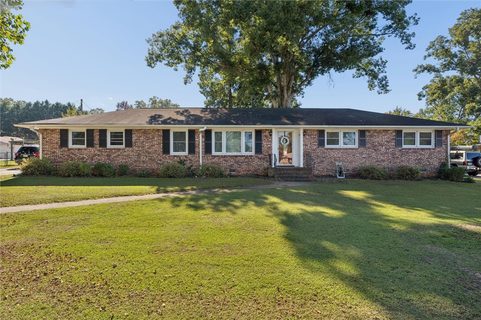 214 Rhodehaven Drive active home in Gilmer Estates, Anderson, SC