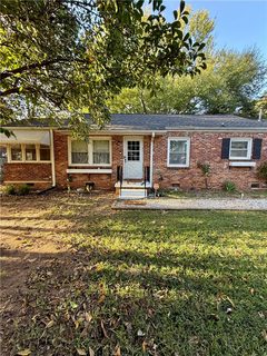 601 Winston Drive active home in Laurel Hills, Anderson, SC
