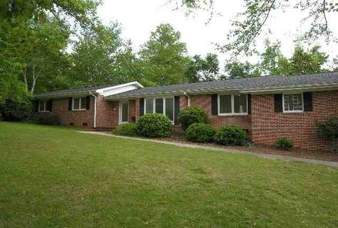 111 Briarcliff Road sold home in Green Pines Sub, Central, SC