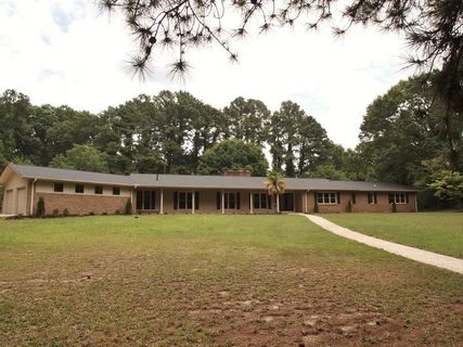 136 Hammett Acres