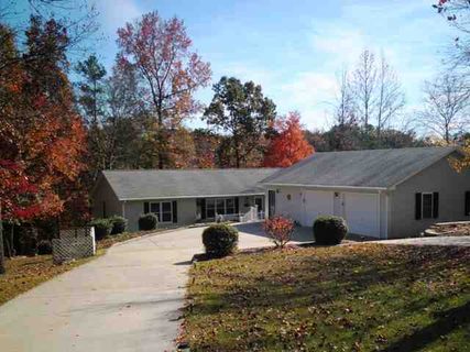 23045 Mcdonald Pointe Road sold home in Mcdonald Pointe, Seneca, SC
