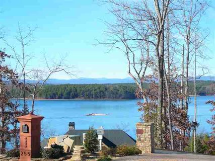 Lot 11 Mountain View Pointe sold home in Mountain View Pointe, Seneca, SC