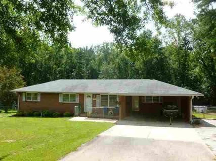 131 Camelot& Lot 85 Winfield Drive