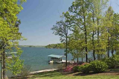 227 E Wynward Pointe Drive Wynward Pointe on Lake Ke sold home in Wynward Pt Iii, Salem, SC