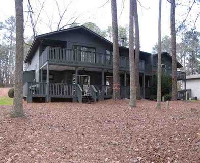 11B Hartwell Villas