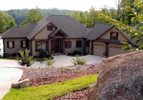 236 Mountain View Pointe Drive sold home in Mountain View Pointe, Seneca, SC