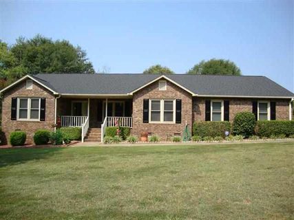 103 Whispering Pines