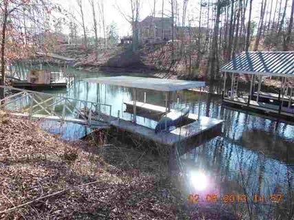 Lot 15 Petty Road sold home in Elrod Sound, Seneca, SC