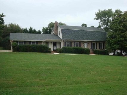 305 Williamsburg Road