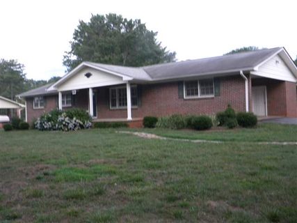219 Kathmaette Drive sold home in Dalton, Seneca, SC