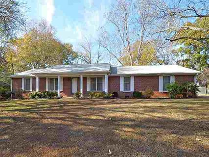 309 Lakewood Drive