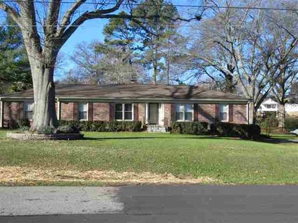 107 Lakewood Drive