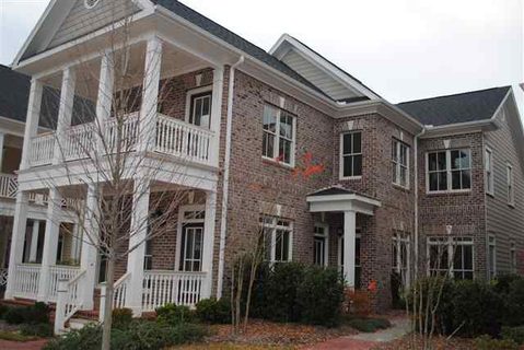 408 Village Walk