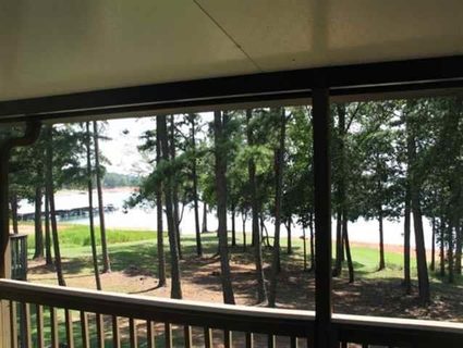 2C Hartwell Villas