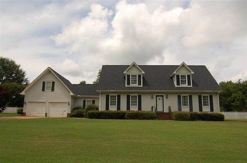 215 Surrey Lane