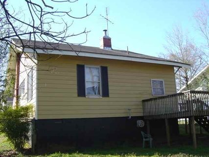 2507 E Brown