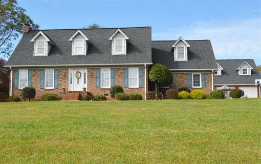 1121 Moorehead Place