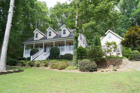 1815 Yorktown Drive sold home in Loran Pointe, Seneca, SC